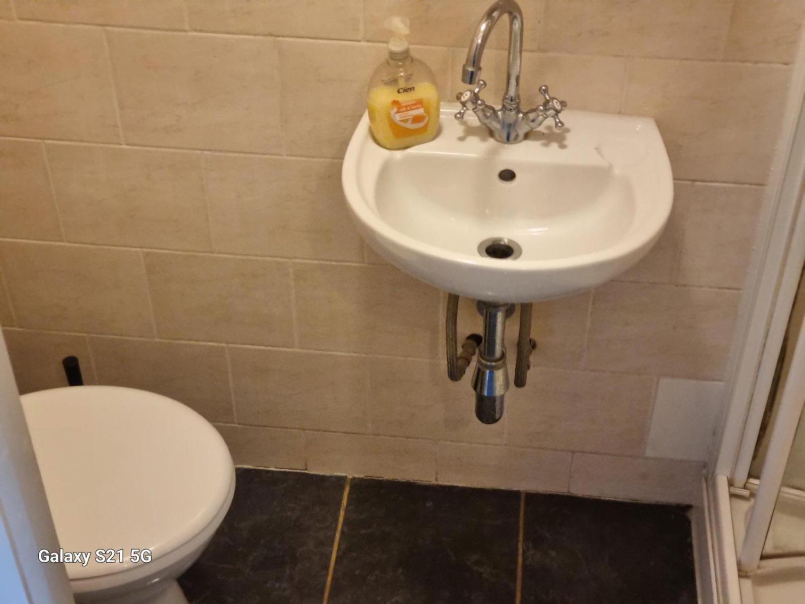 Shamrock Guest House Грейвсенд Екстер'єр фото